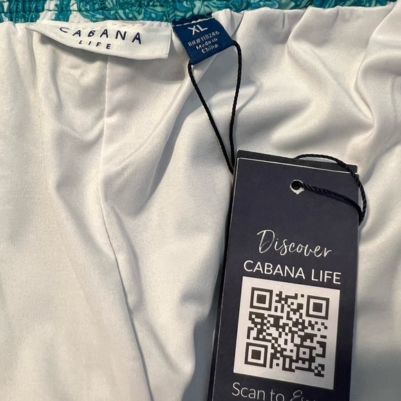 Cabana Life Swimsuit NWT with Quick-Dry Fabric and Tropical Design - Picture 8 of 10
